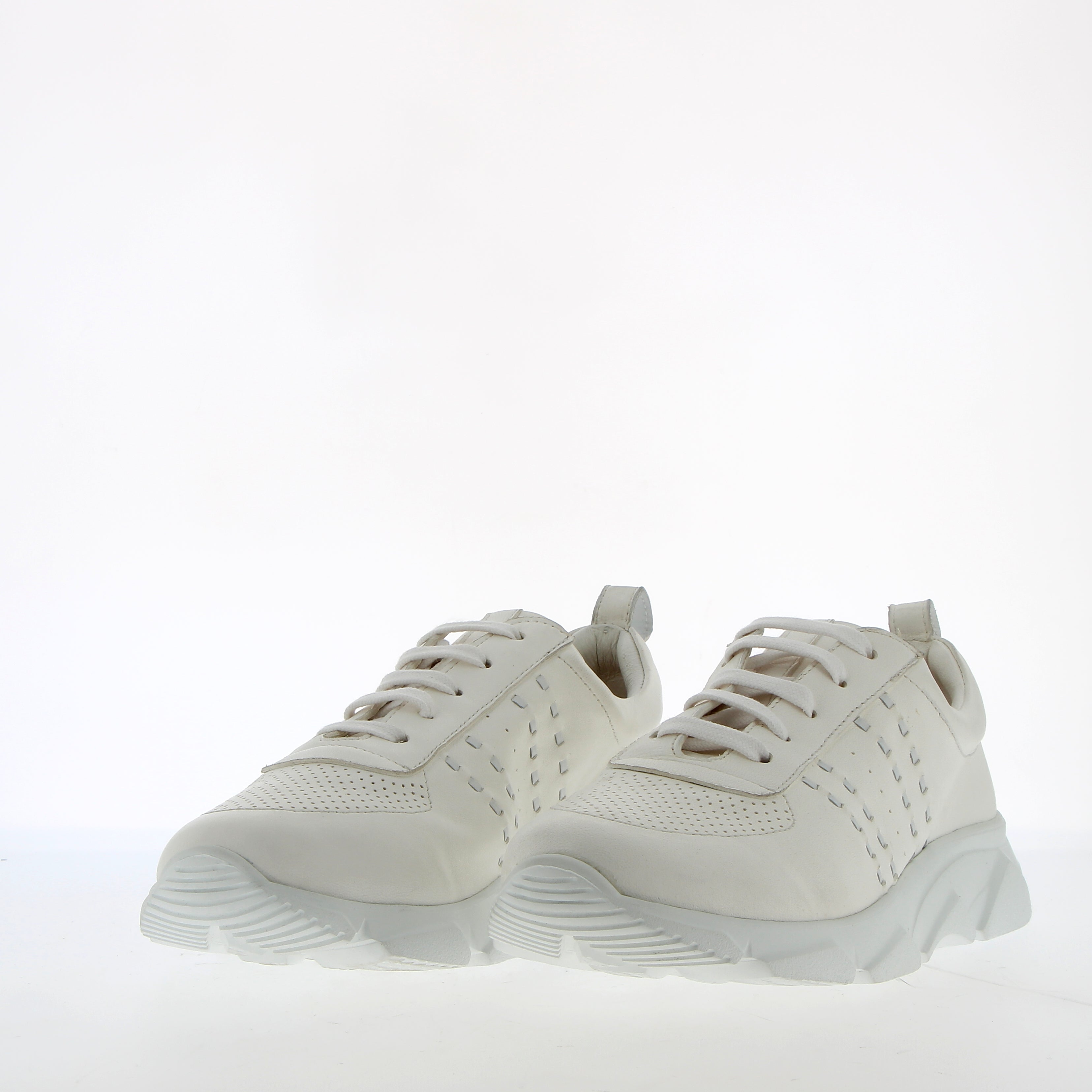 Sneaker in morbida nappa da guanto bianca