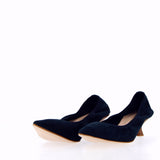 Pucker pump in camoscio blu sfoderato