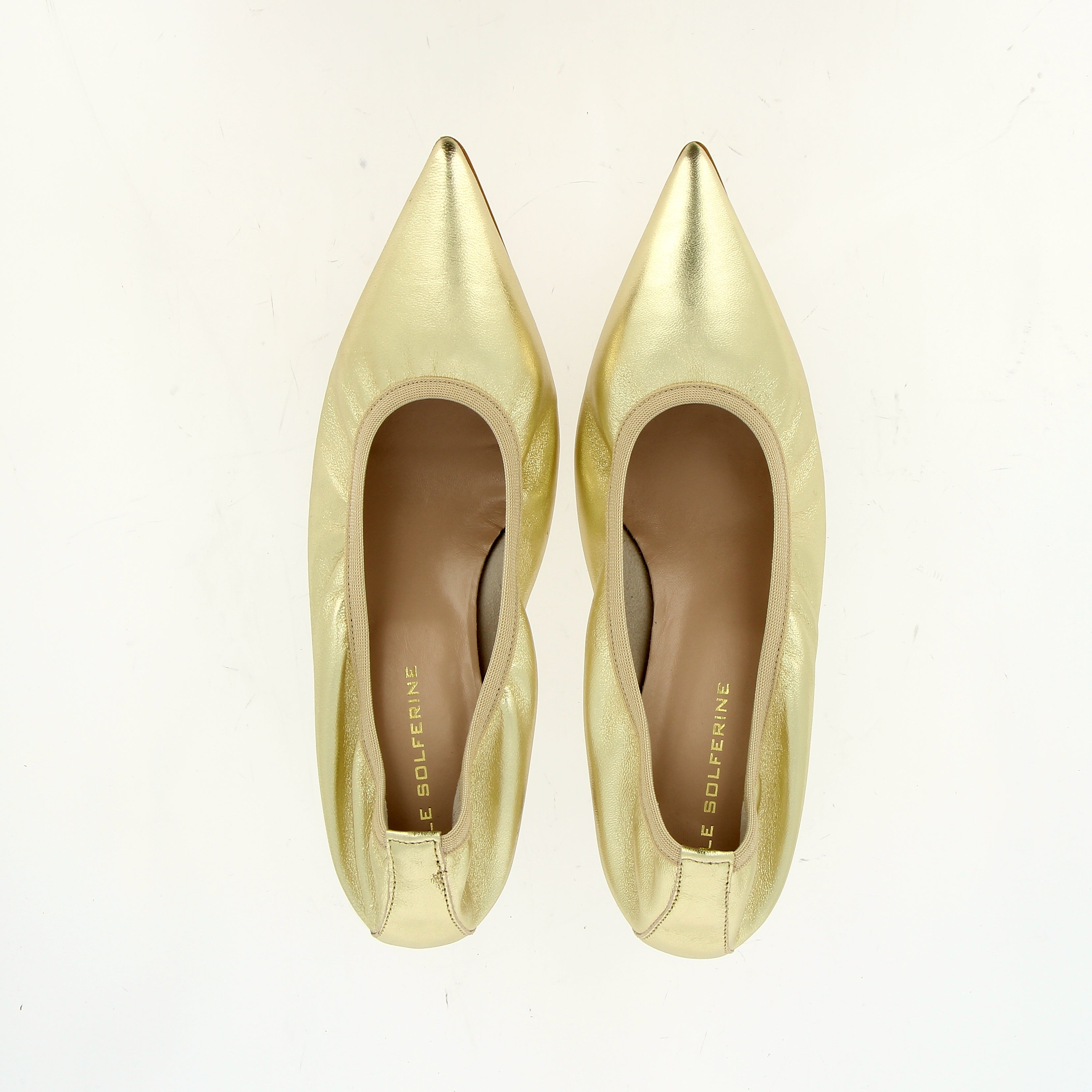 Pucker pump in pelle platino sfoderato