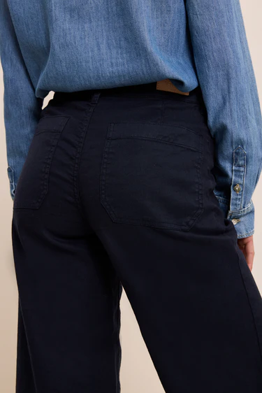 Lucia Crop Wide navy blue trousers