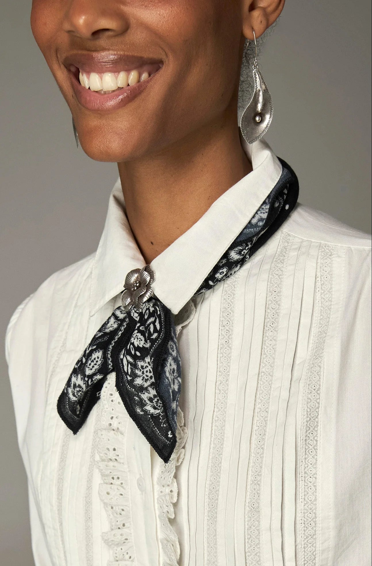 Milonga Scarf Cubata