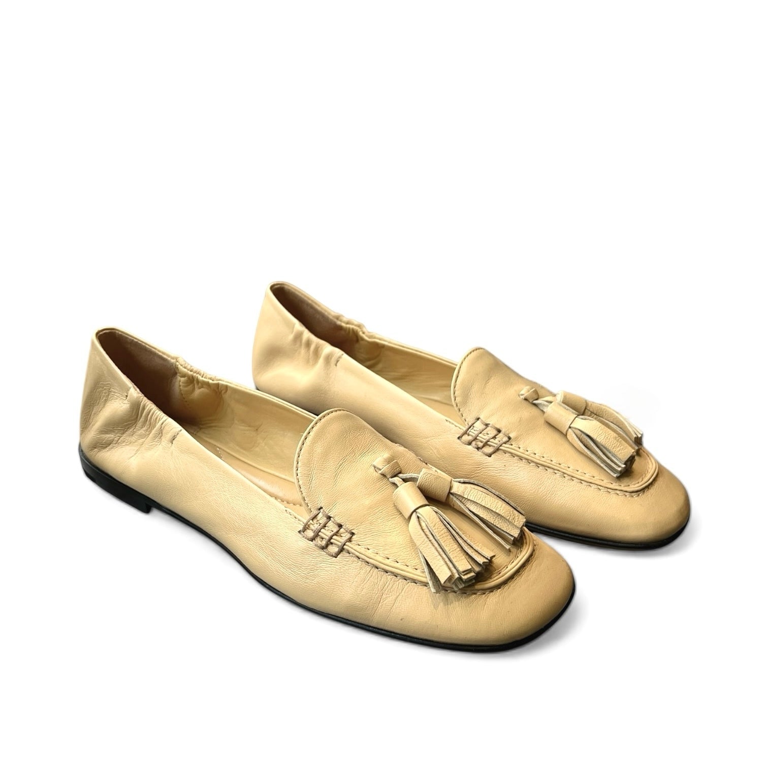 Mocassino squadrato con nappine supersoft in nappa da guanto