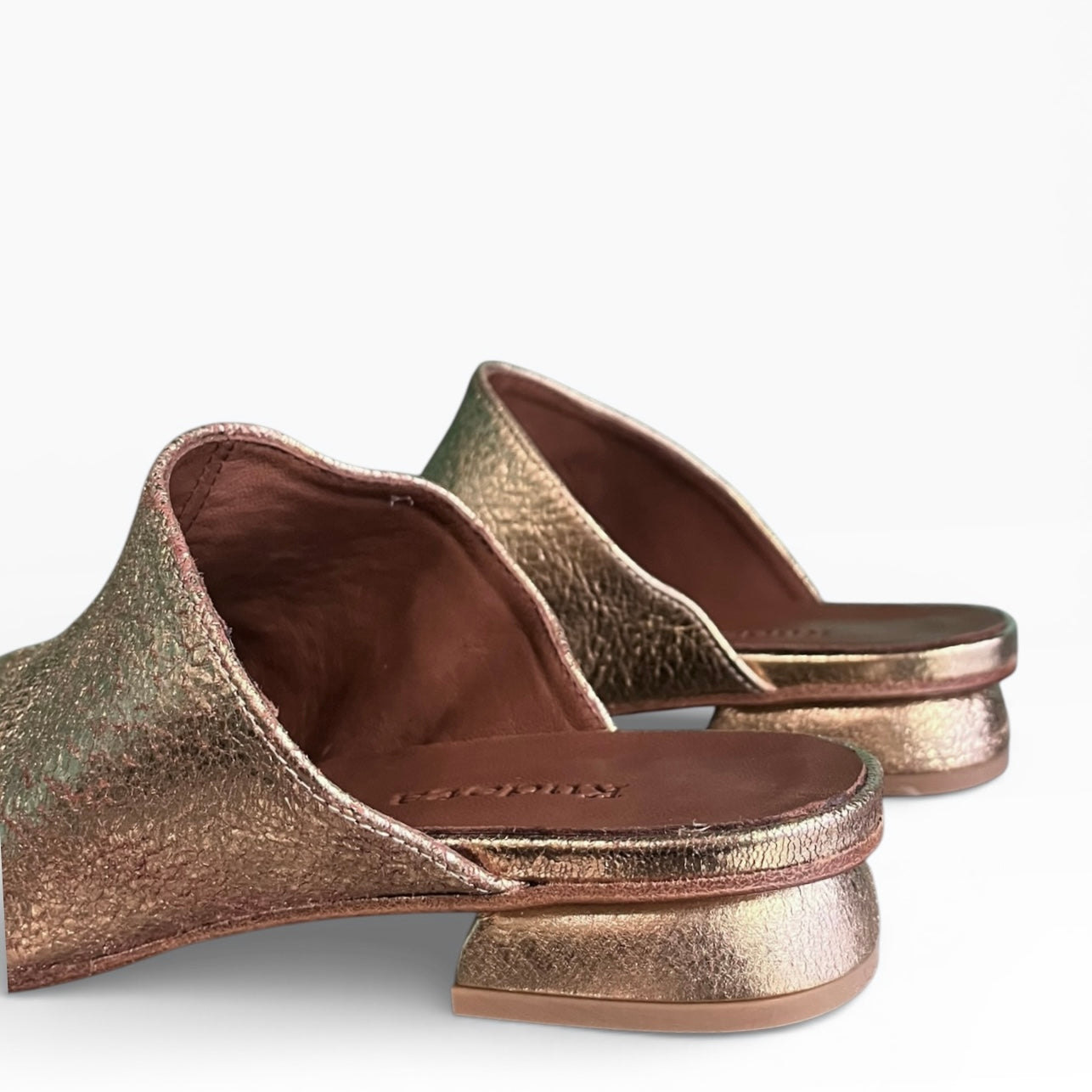 Sabot in morbida pelle oro anticato