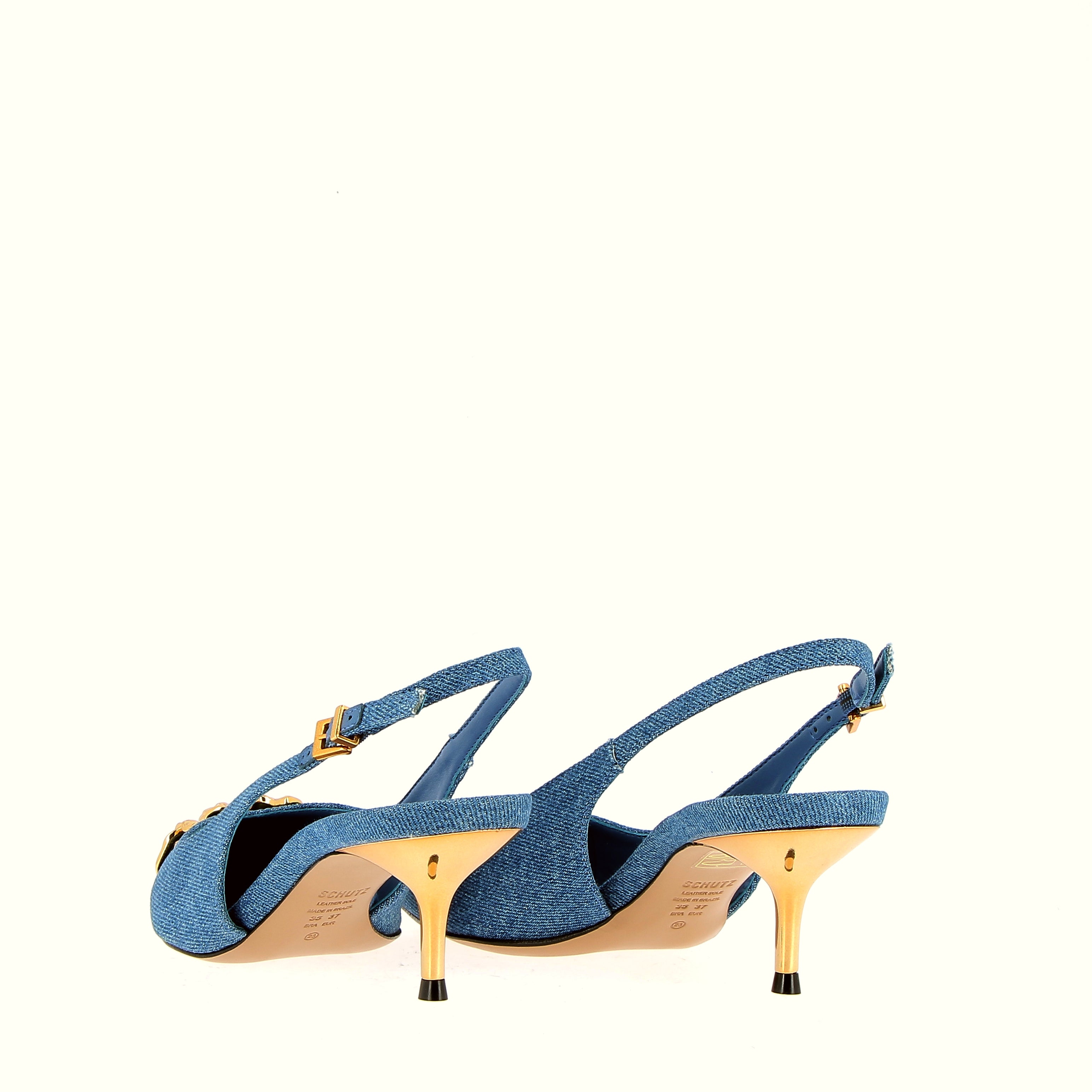 Slingback in jeans con accessorio oro