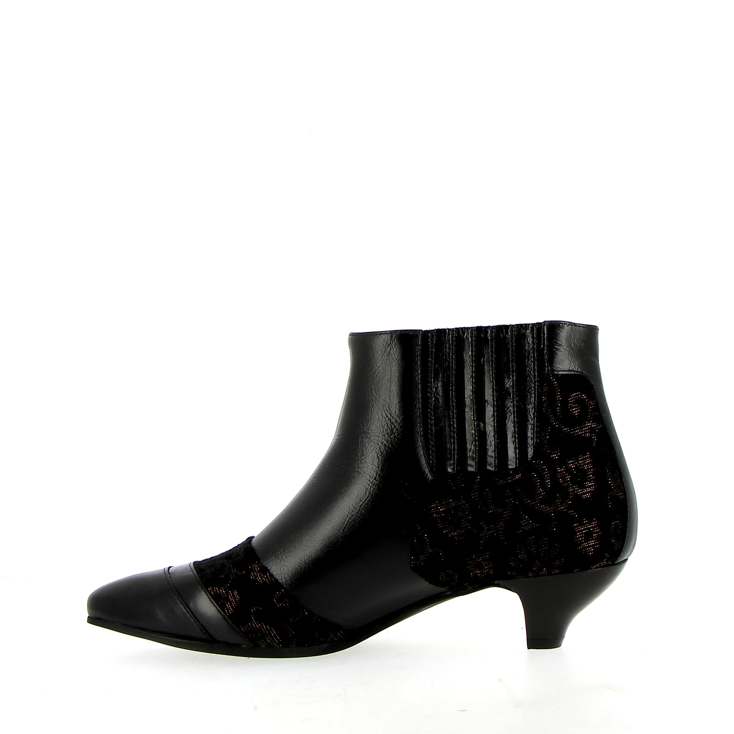 Bianca ankle boot in black leather and fabric