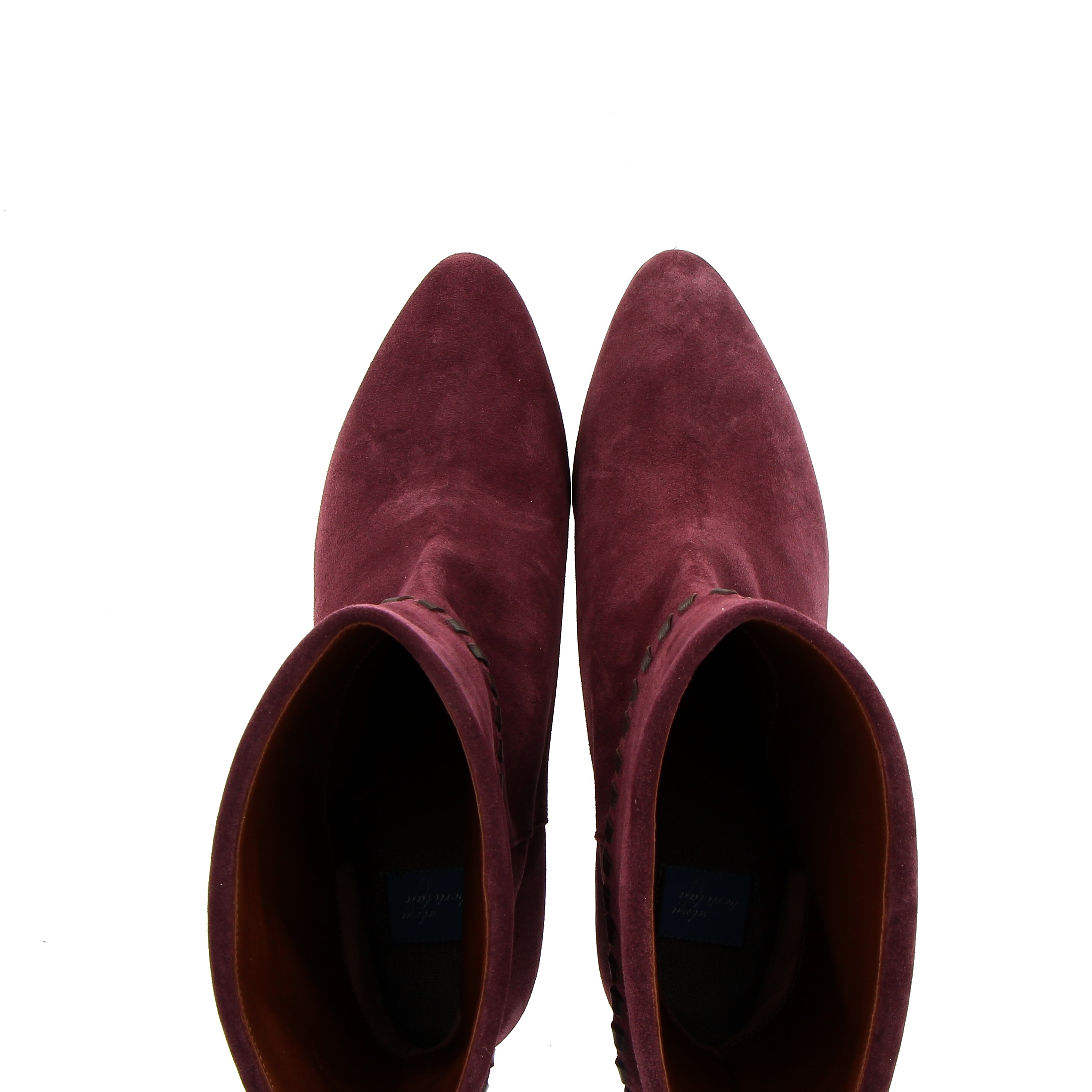 Stivaletto in morbido camoscio bordeaux