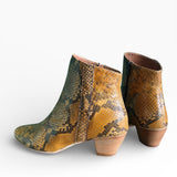 Stivaletto in morbida pelle snake print
