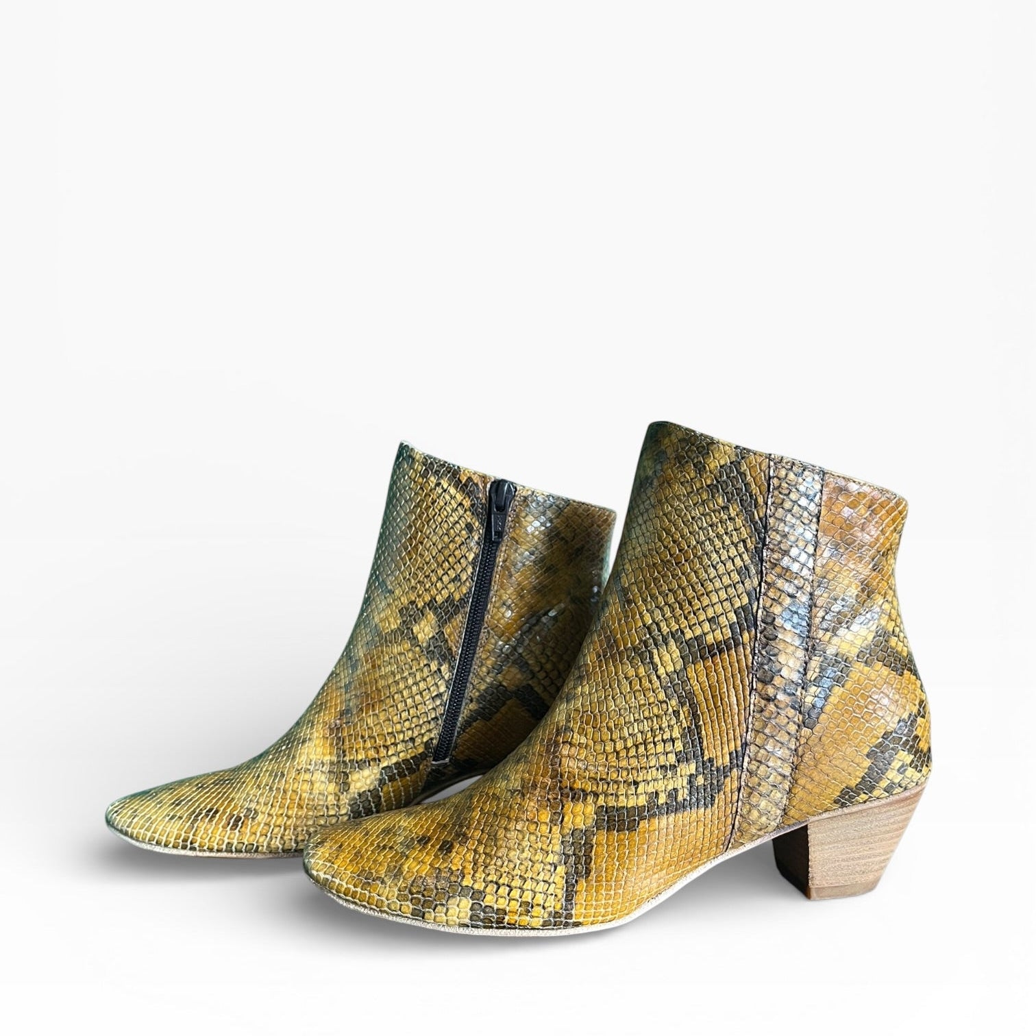 Stivaletto in morbida pelle snake print