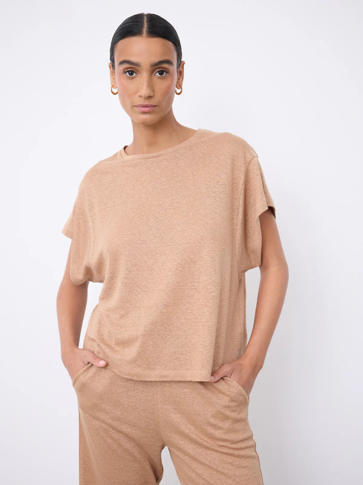 Teila linen T-shirt moka