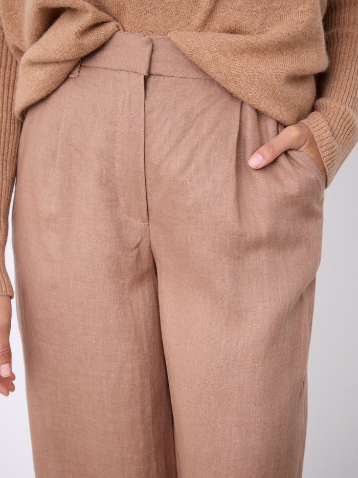 Paula Pantalone in Moka Linen