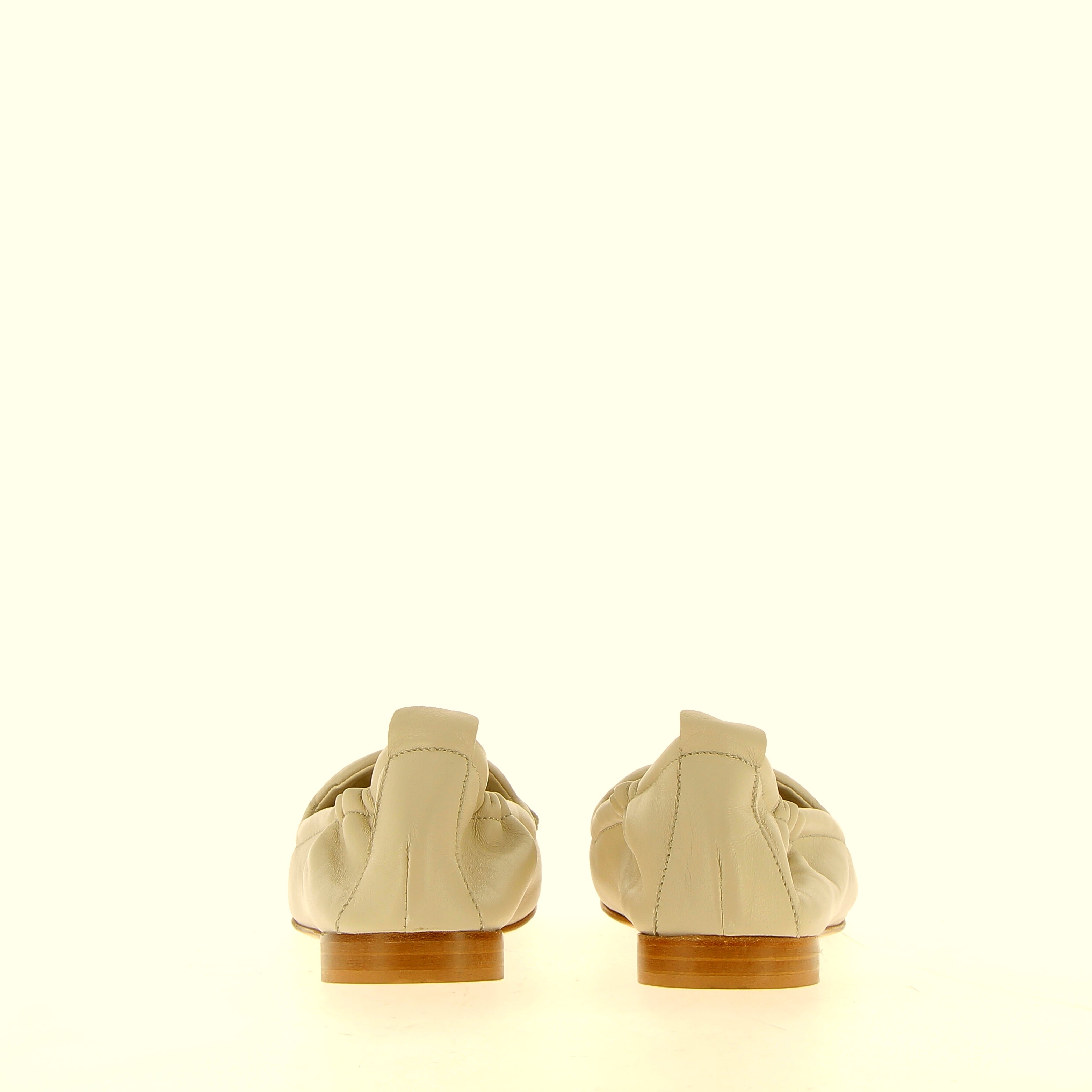 Mocassino morbido in nappa bianco latte