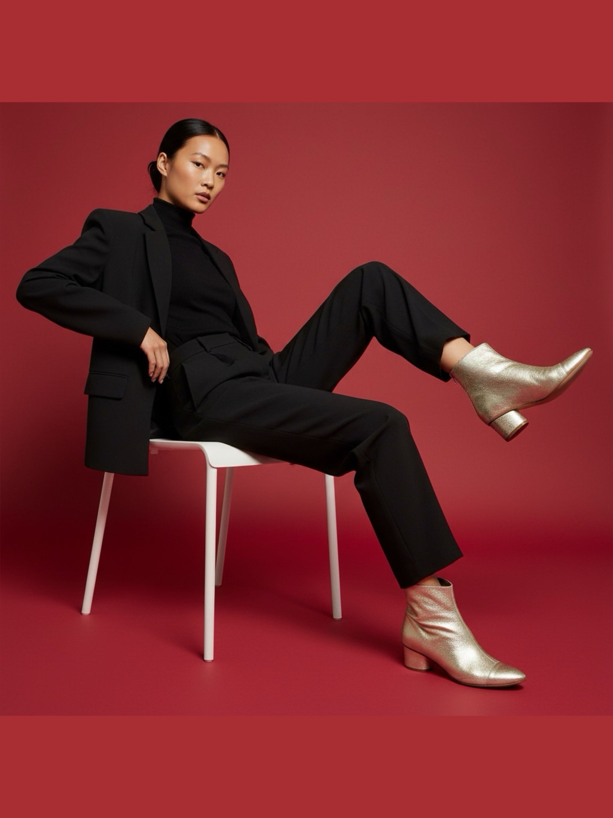 Supersoft ankle boot in silver laminated vintage effect